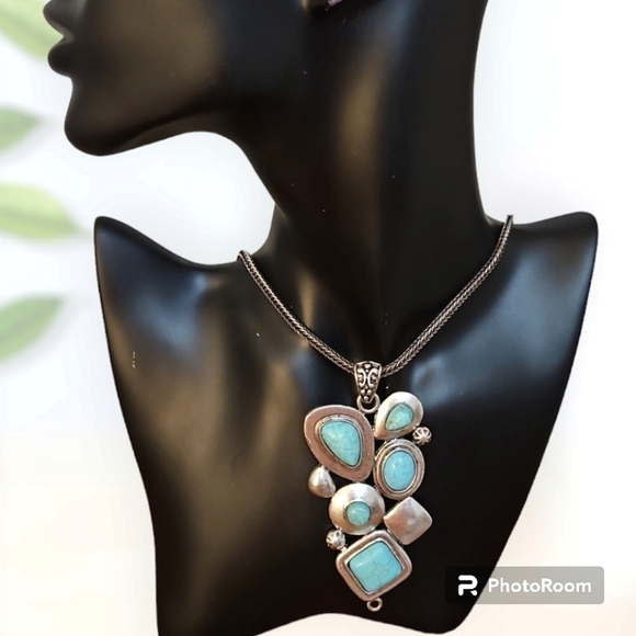 VTG Abstract Geometric Howlite Pendant Chain Necklace - Picture 1 of 7